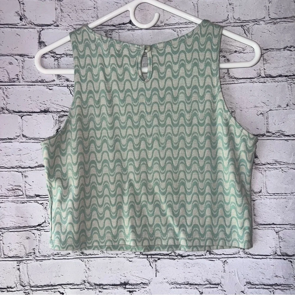 Altar’d State Sleeveless‎ Crop Top Light Green and Tan Size Large